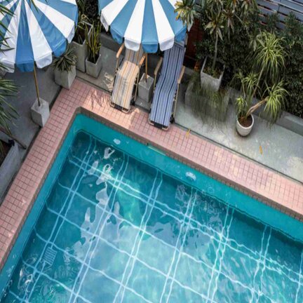 Top 5 Modern Pool Waterline Tile Ideas of 2024