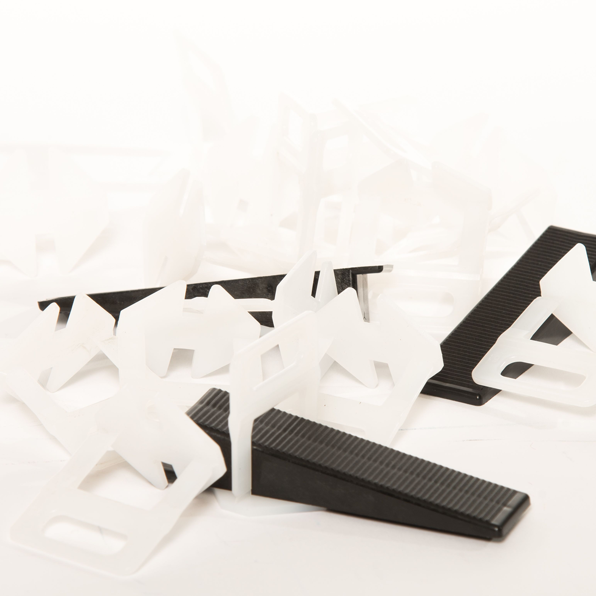 1/16 Tile Leveling Clips Bag of 400 For Professional Tile Installation Gang Gang by Crowne Tools 